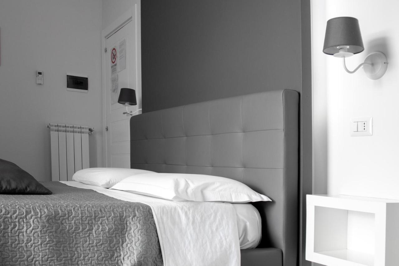Aurora Luxury Rooms Неаполь Экстерьер фото