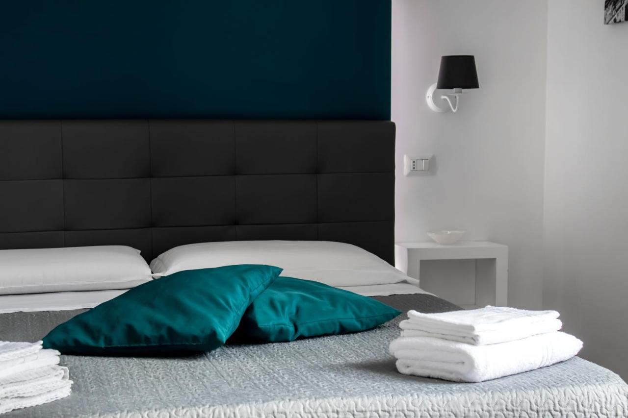 Aurora Luxury Rooms Неаполь Экстерьер фото