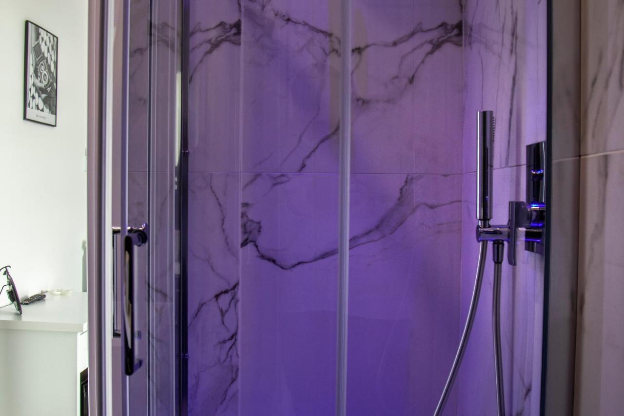 Aurora Luxury Rooms Неаполь Экстерьер фото