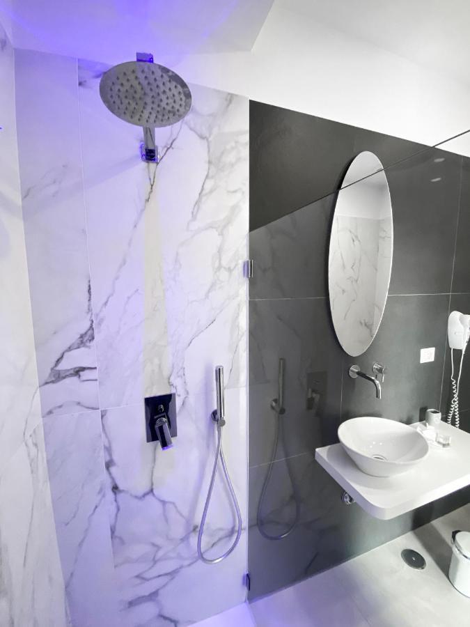 Aurora Luxury Rooms Неаполь Экстерьер фото