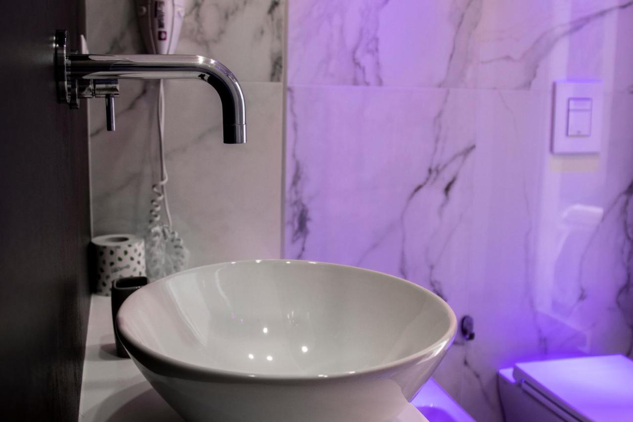 Aurora Luxury Rooms Неаполь Экстерьер фото